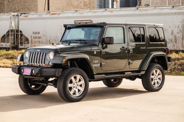 Used 2016 Jeep Wrangler Unlimited Sahara w/ Max Tow Package image 33