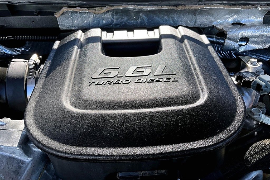 Used 2015 GMC Sierra 2500 Denali w/ Duramax Plus Package image 31