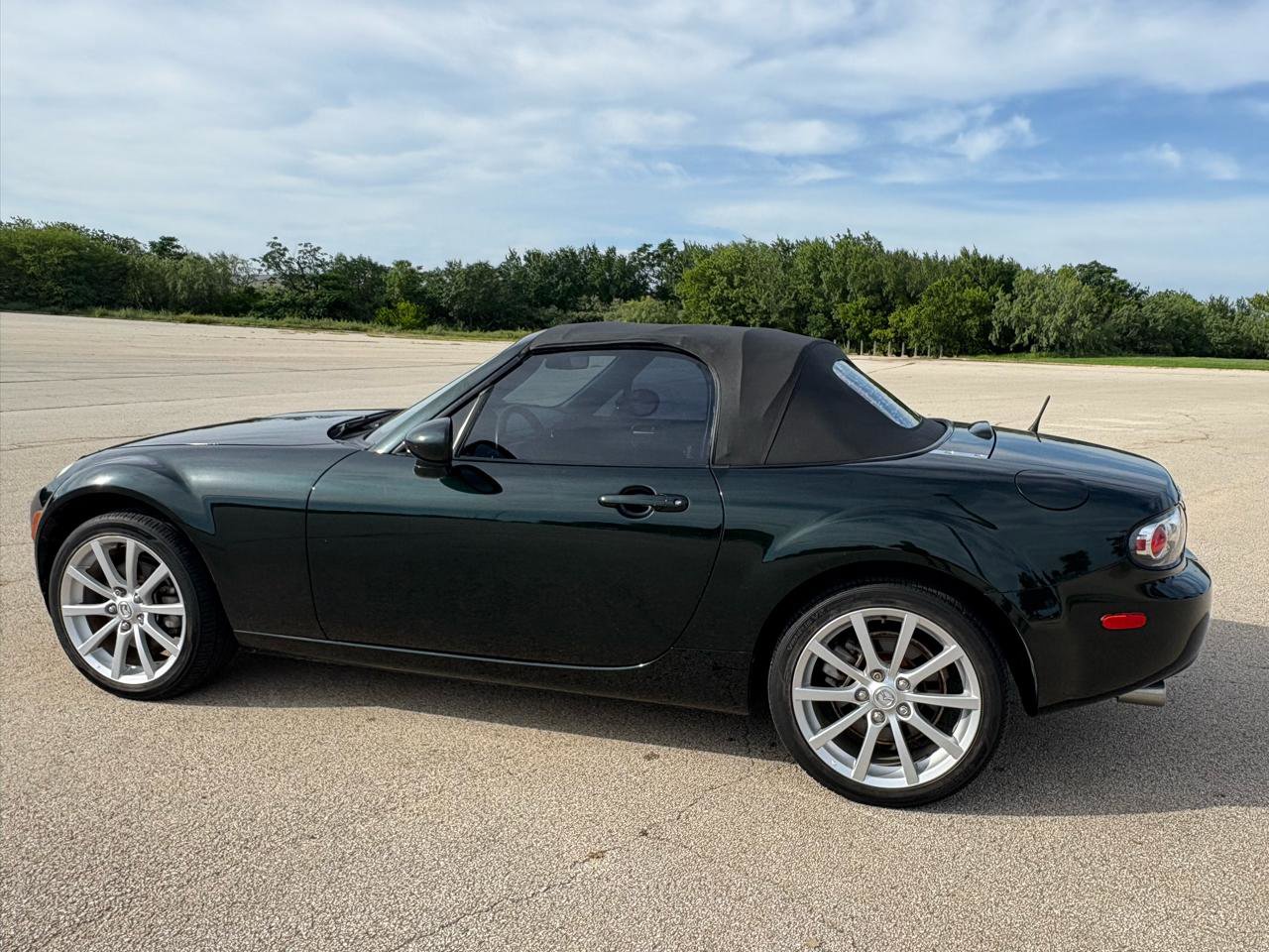 Used 2007 MAZDA MX-5 Miata Touring RWD image 39