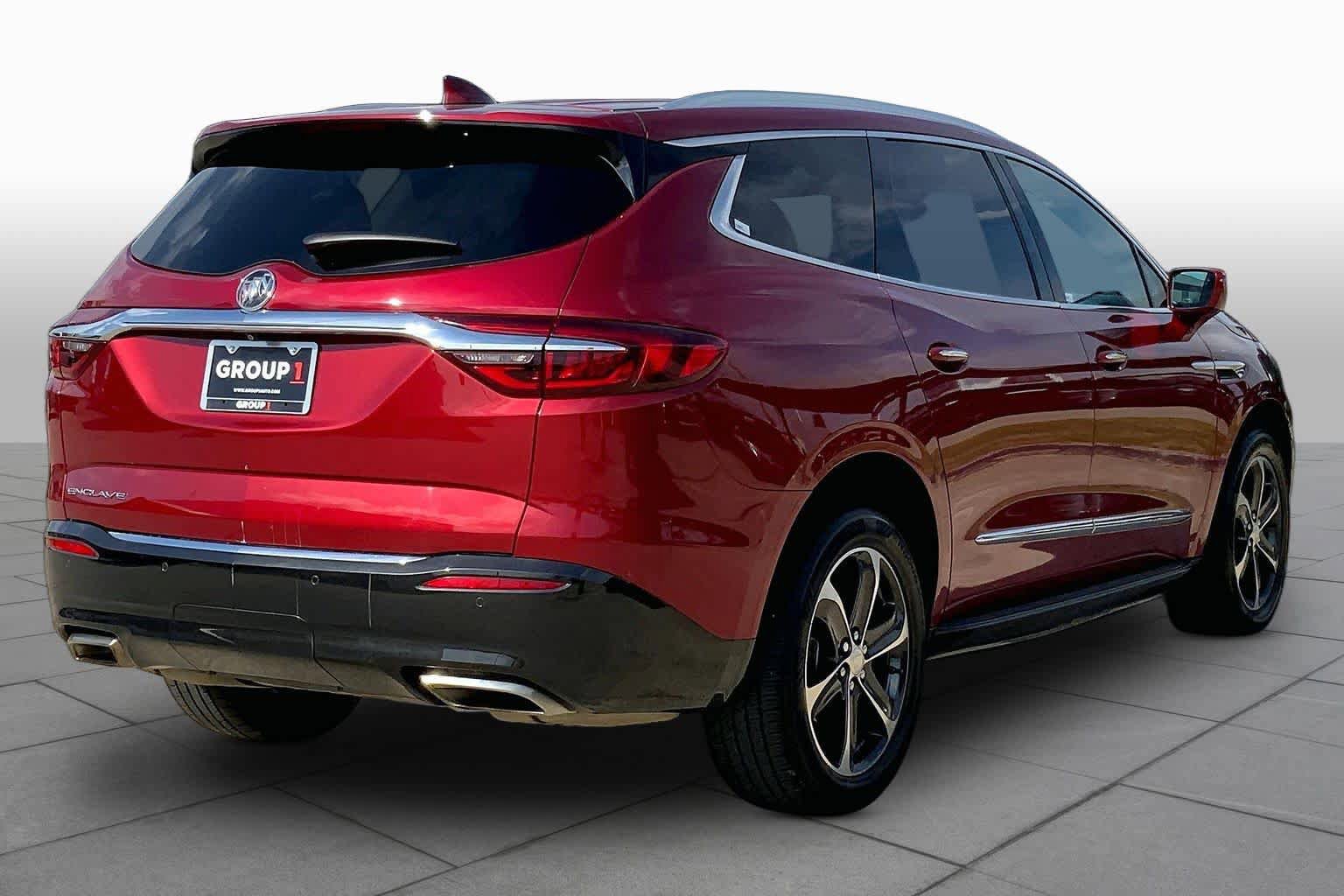 Used 2020 Buick Enclave Essence w/ LPO, Touring Package FWD image 13