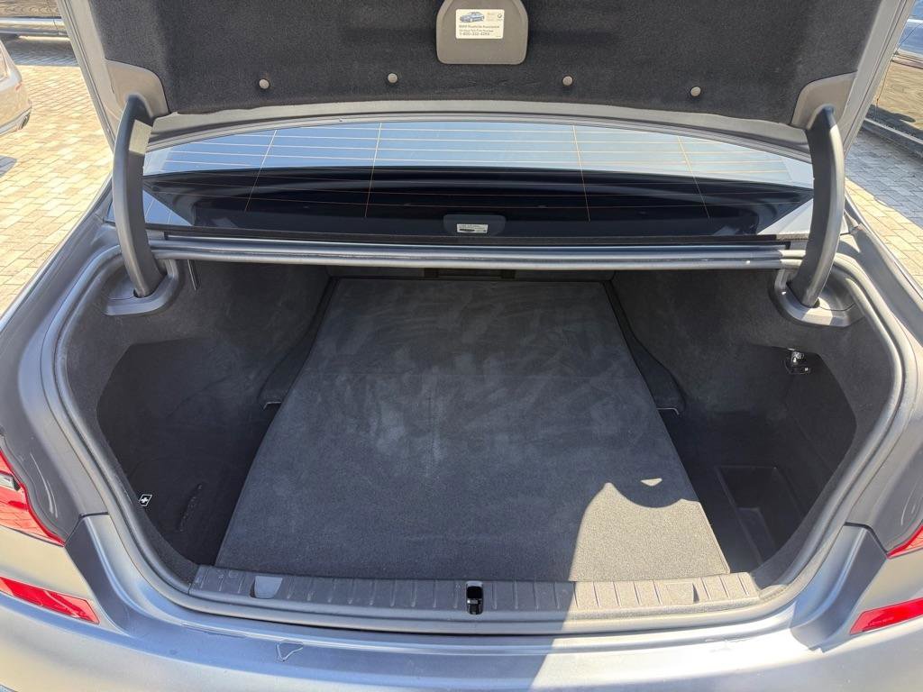 Used 2017 BMW 750i 750i Sedan image 7