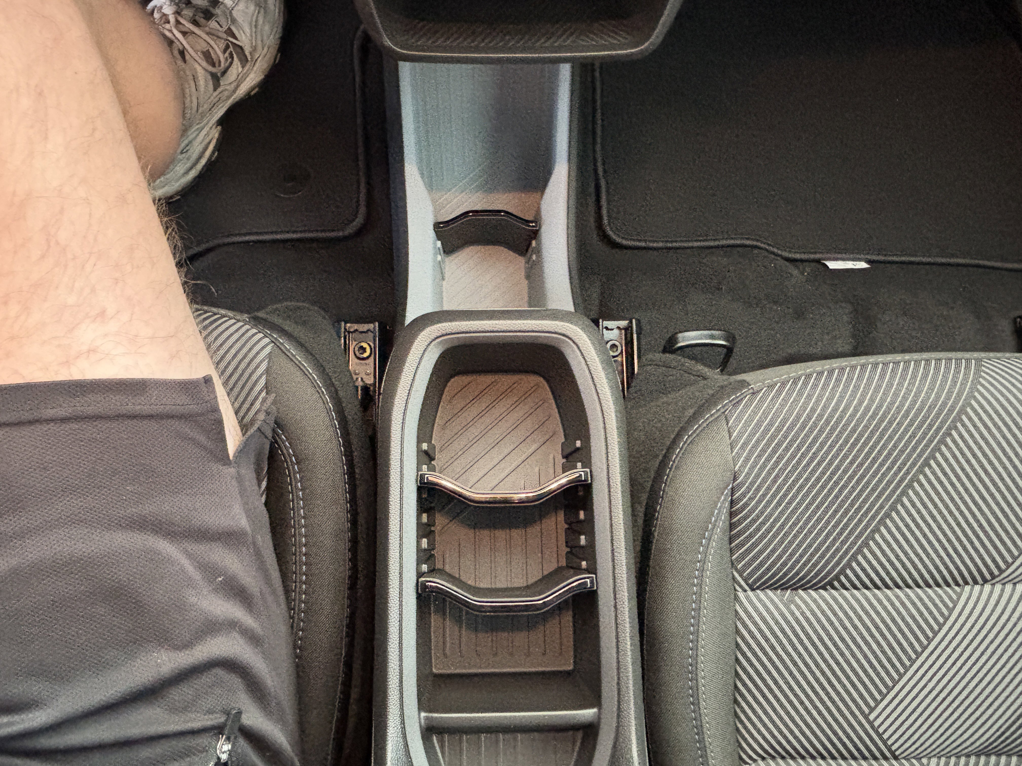 New 2027 Chevrolet Bolt LT w/ Comfort Package FWD image 15