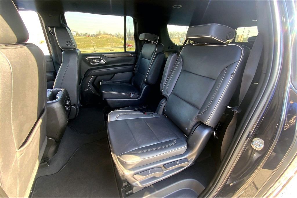 Used 2023 Chevrolet Suburban Premier image 20