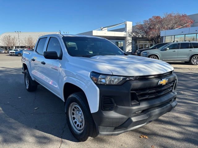 Used 2023 Chevrolet Colorado W/T image 2