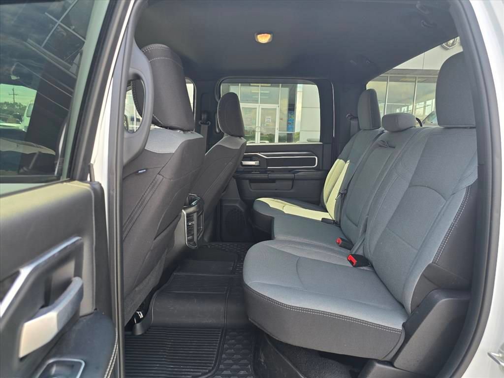 Used 2024 RAM 2500 Big Horn w/ Heated Seats & Wheel Group AWD/4WD image 10