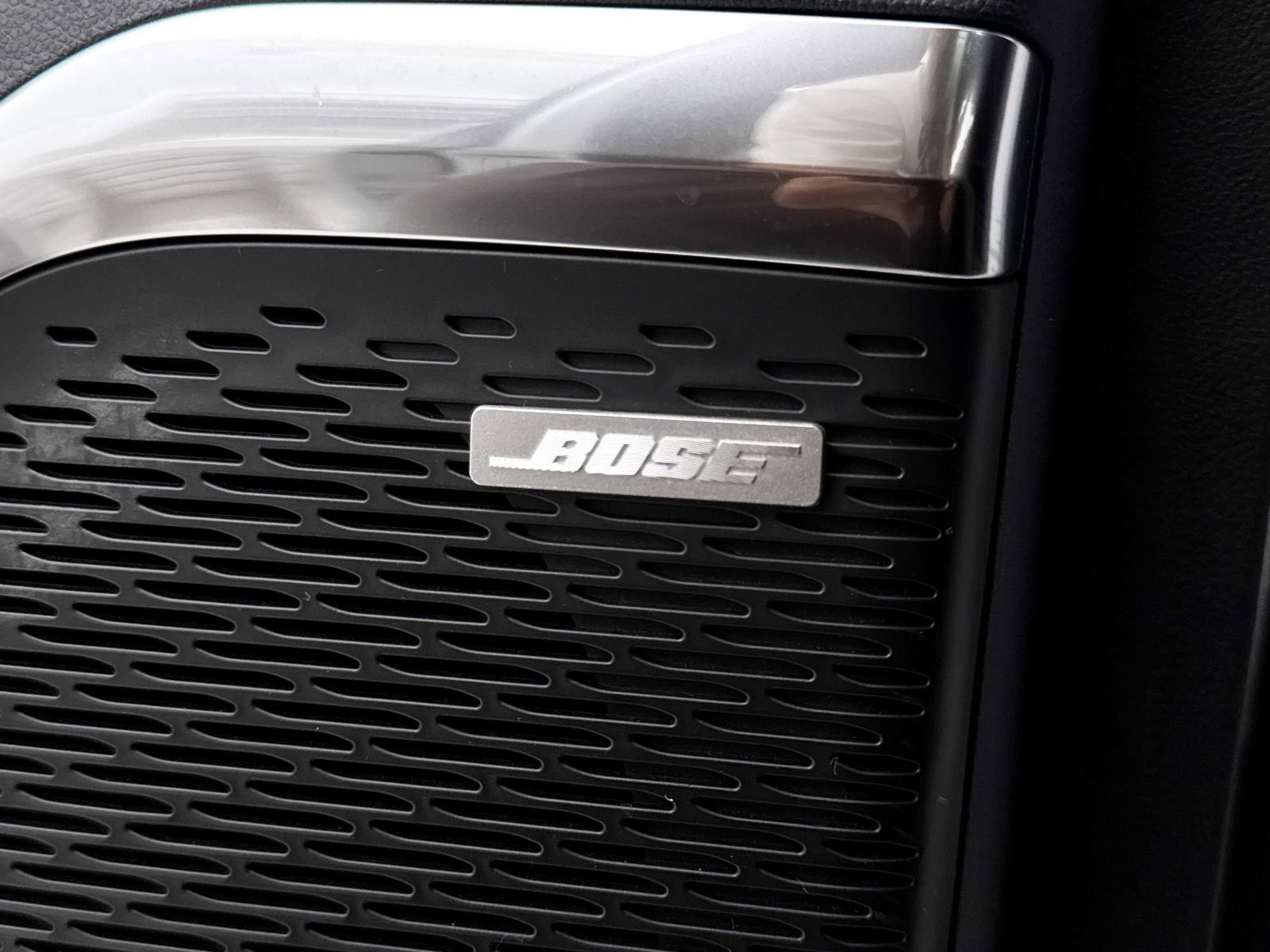 Used 2024 Chevrolet Traverse RS w/ LPO, Floor Liner Package image 6