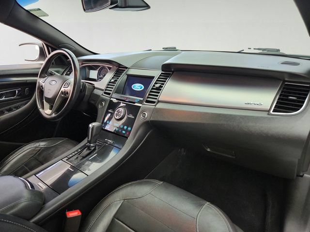 Used 2018 Ford Taurus SHO AWD/4WD image 23