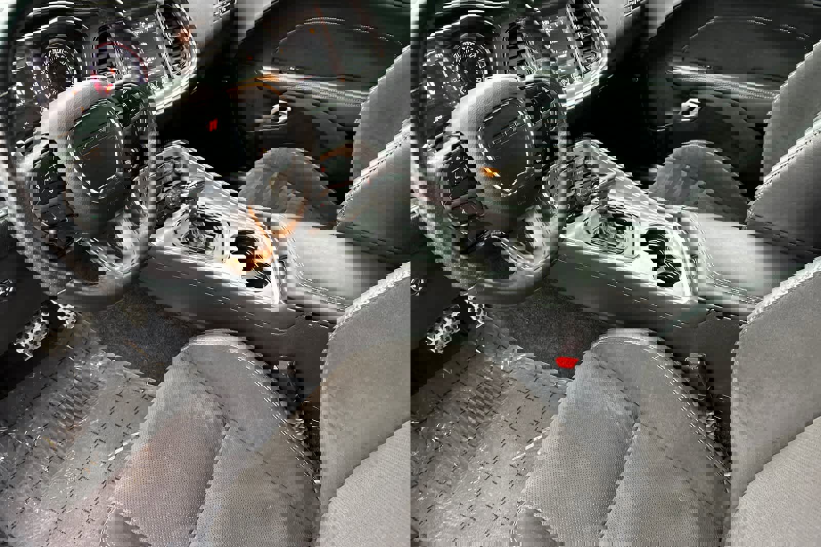 Used 2019 Dodge Challenger GT w/ Plus Package image 11