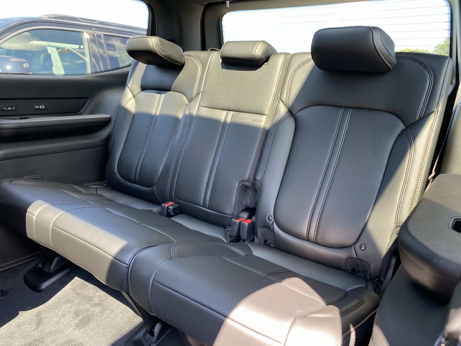 New 2026 Jeep Grand Wagoneer 4WD image 8