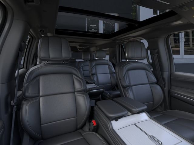 New 2025 Lincoln Navigator L Reserve w/ Jet Appearance Package AWD/4WD image 10