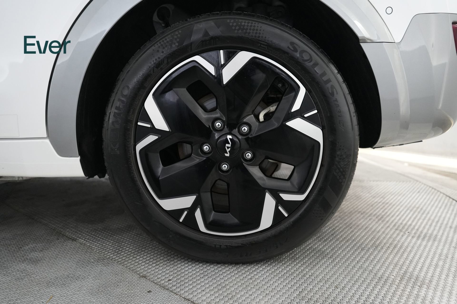Used 2023 Kia Niro Wave w/ Wave Preserve Package FWD image 9