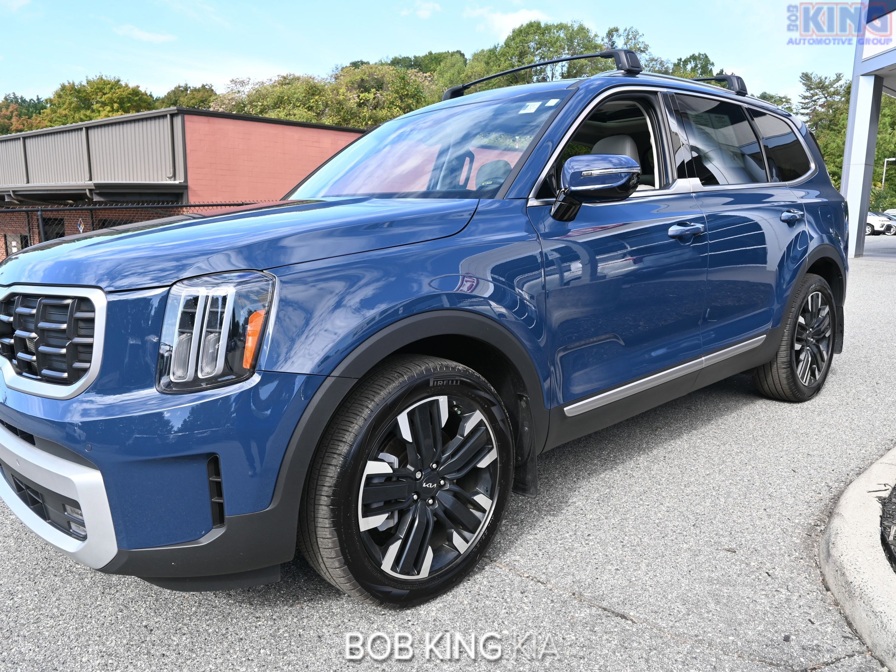 Used 2024 Kia Telluride SX