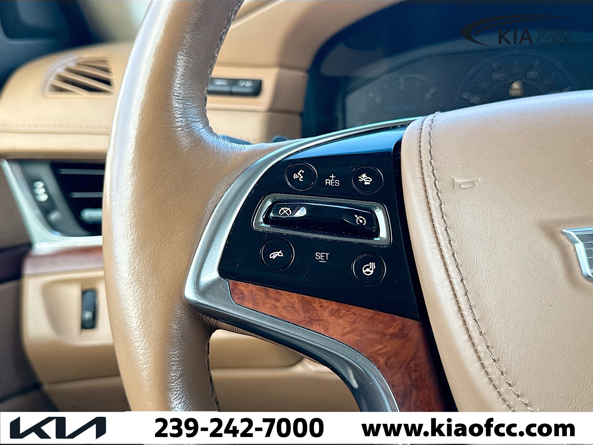 Used 2015 Cadillac Escalade ESV Platinum image 38