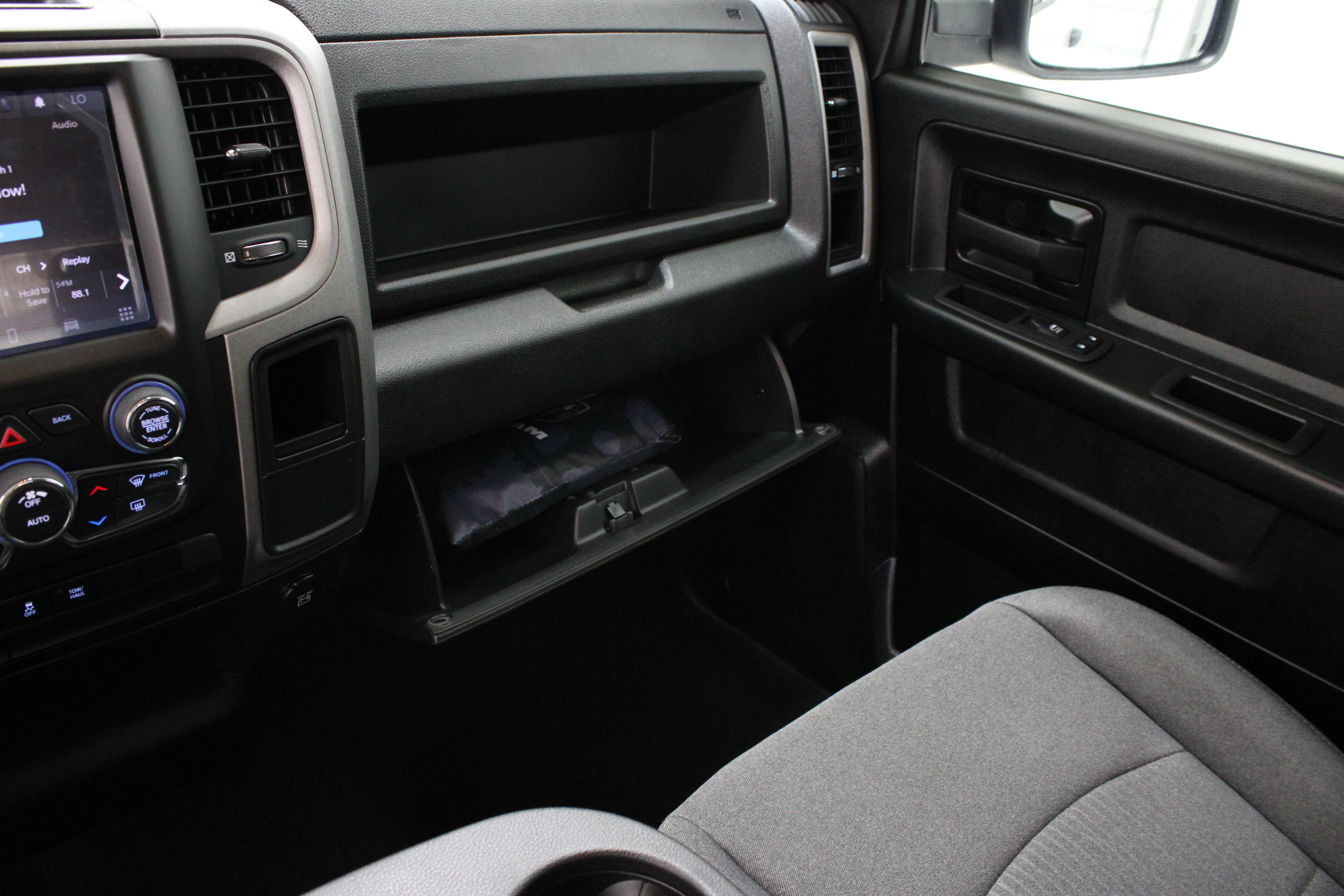 Used 2024 RAM 1500 Tradesman w/ Electronics Group RWD image 22