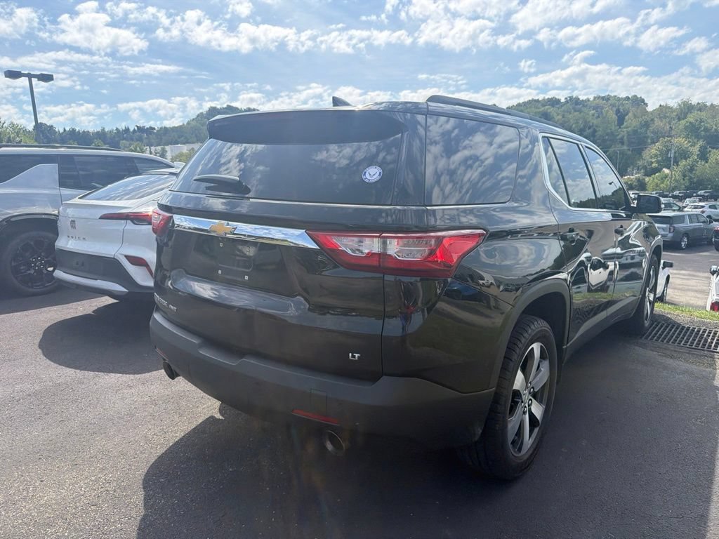 Used 2020 Chevrolet Traverse LT w/ LT Premium Package AWD/4WD image 5