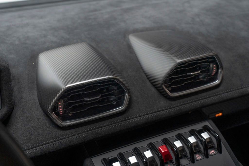 Used 2022 Lamborghini Huracan STO RWD image 26