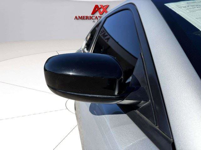 Used 2021 Dodge Charger SXT w/ Blacktop Package RWD image 9