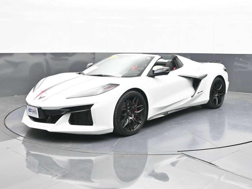 Used 2024 Chevrolet Corvette Z06 RWD video 2