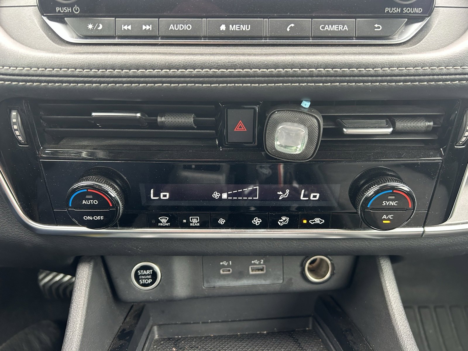 Used 2022 Nissan Rogue SV image 13