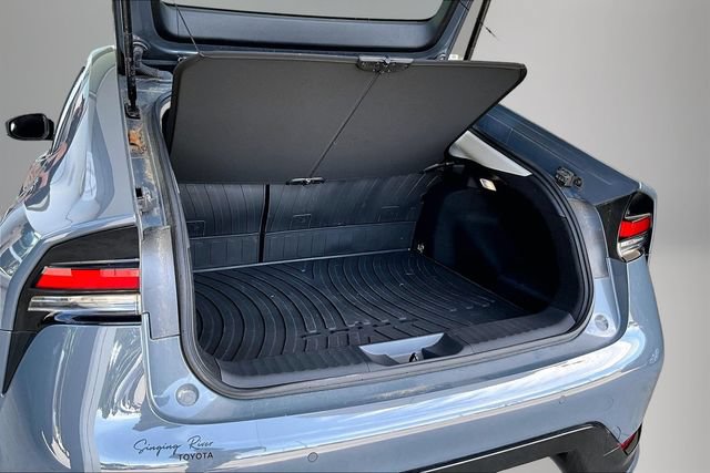 Used 2023 Toyota Prius XLE FWD image 29