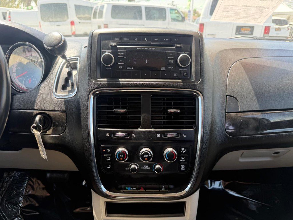 Used 2014 Dodge Grand Caravan SE w/ Quick Order Package 29E SE FWD image 25