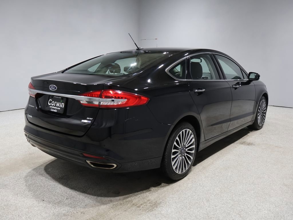 Used 2017 Ford Fusion SE w/ Fusion SE Technology Package image 13