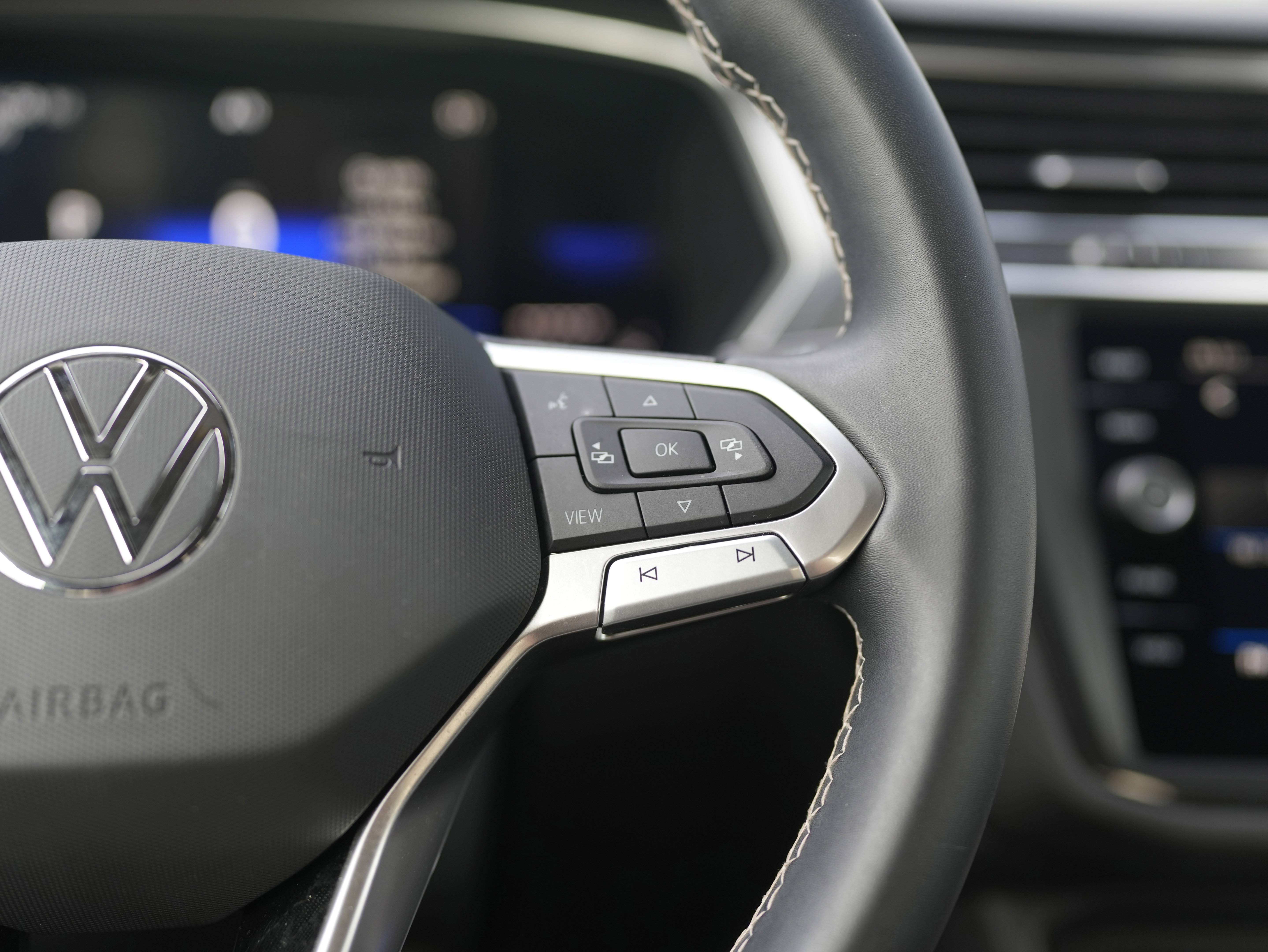 Certified 2023 Volkswagen Tiguan SE image 21