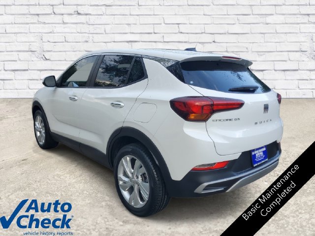 Certified 2024 Buick Encore GX Preferred FWD image 2