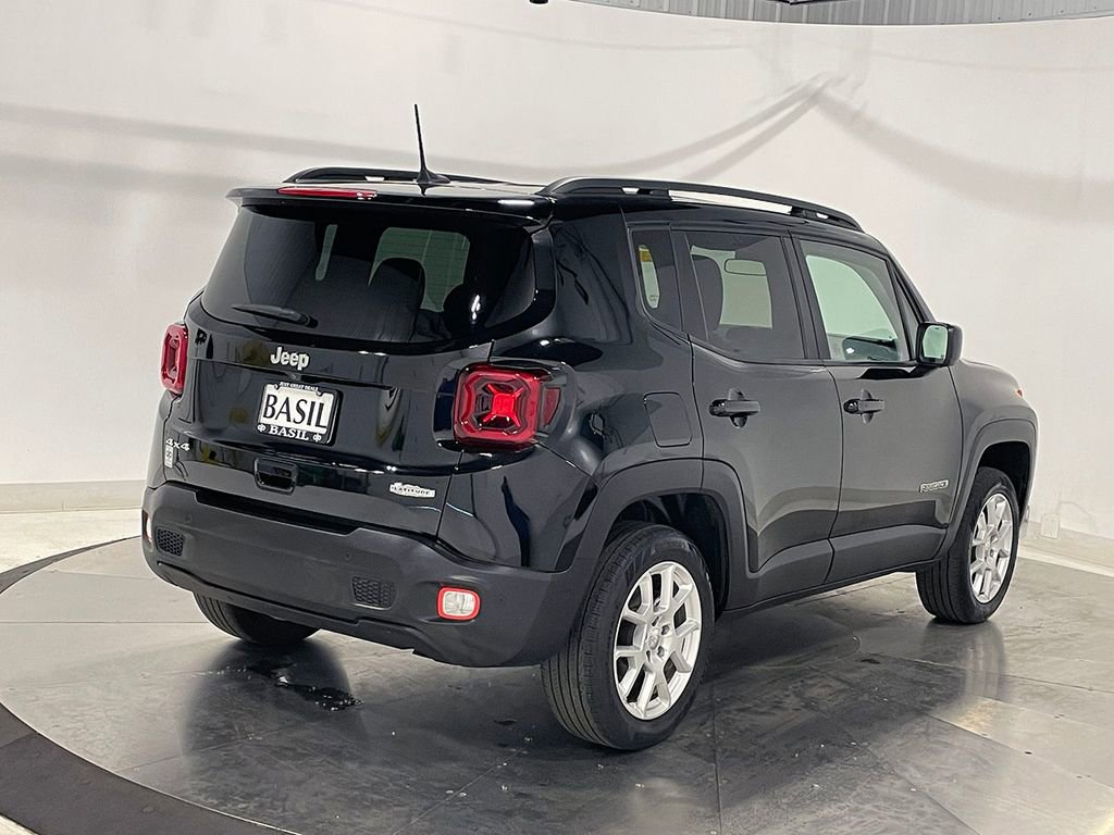Used 2021 Jeep Renegade Latitude w/ Luxury Group I AWD/4WD image 11