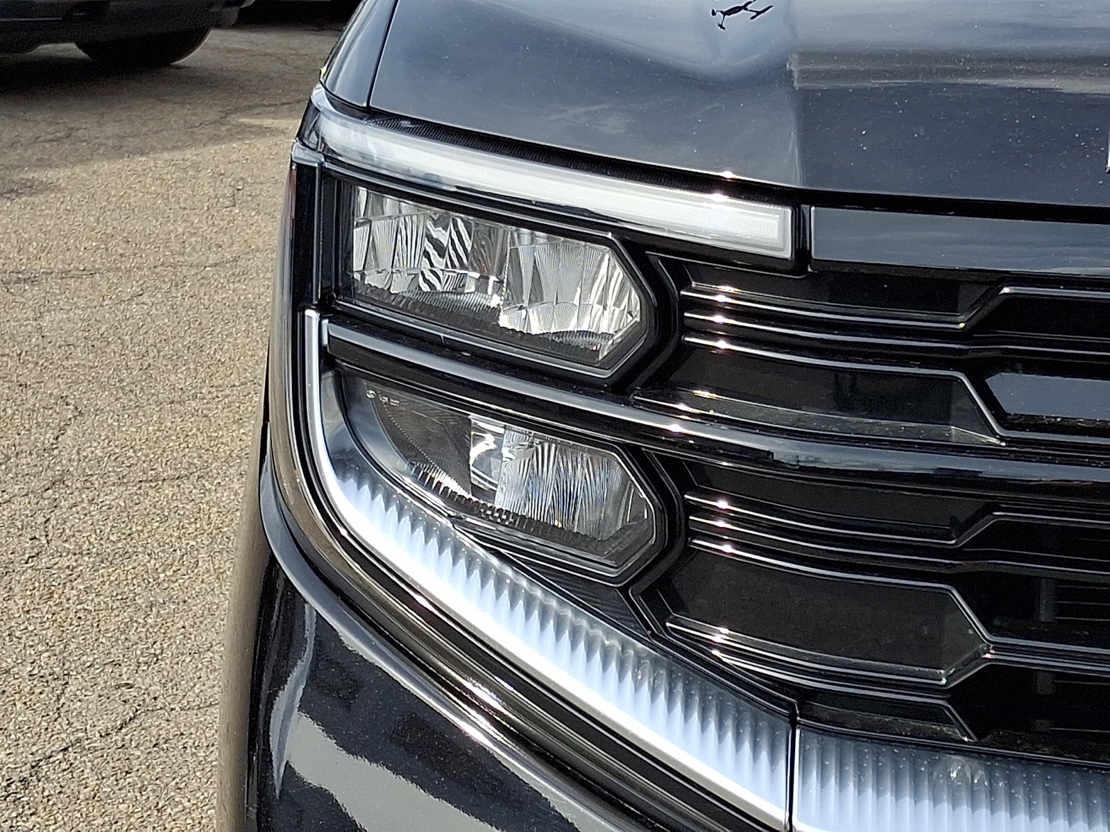 Used 2025 Ford Expedition Platinum w/ Driver's Package image 9
