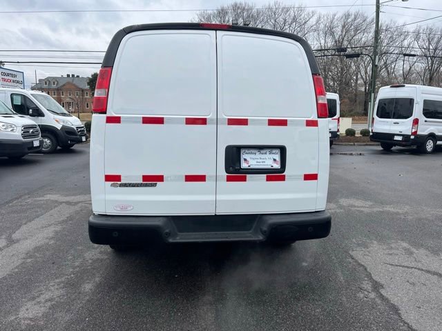 Used 2021 Chevrolet Express 2500 image 6