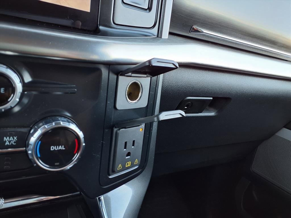 Used 2023 Ford F150 Lariat w/ Equipment Group 502A High image 33