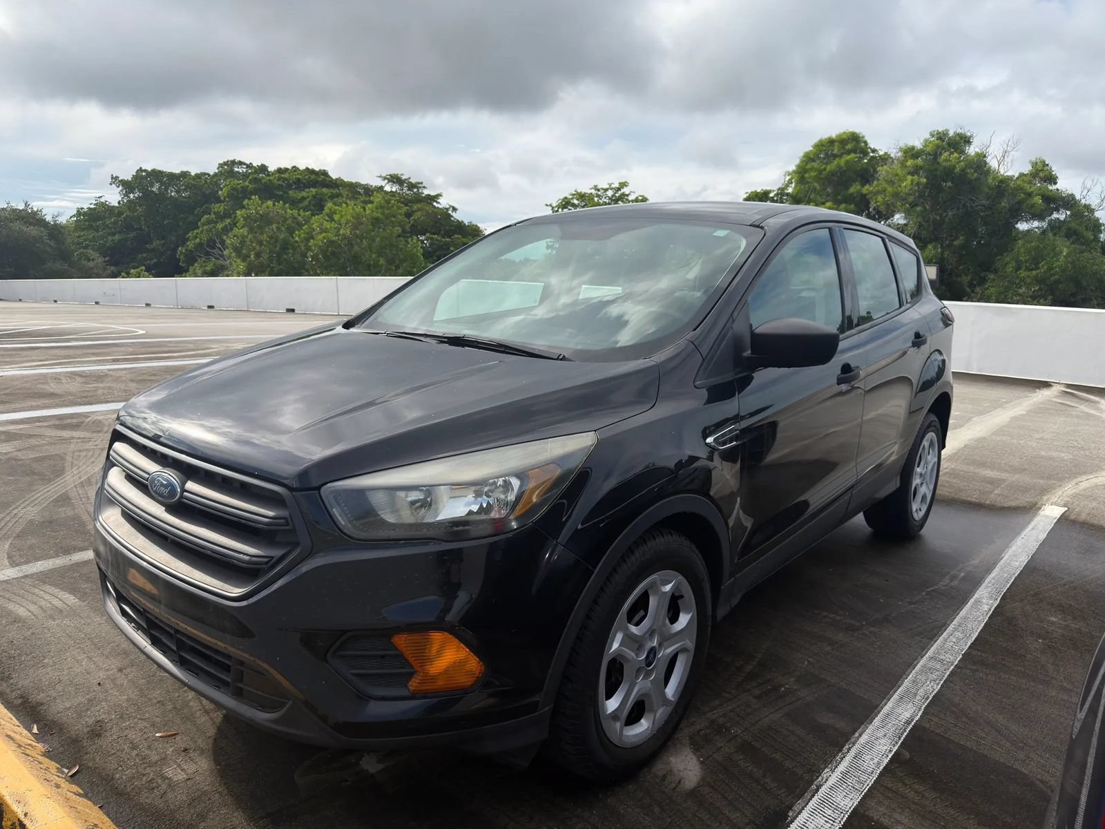 Used 2018 Ford Escape S FWD image 5