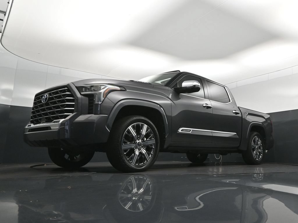 Used 2022 Toyota Tundra Capstone AWD/4WD image 40