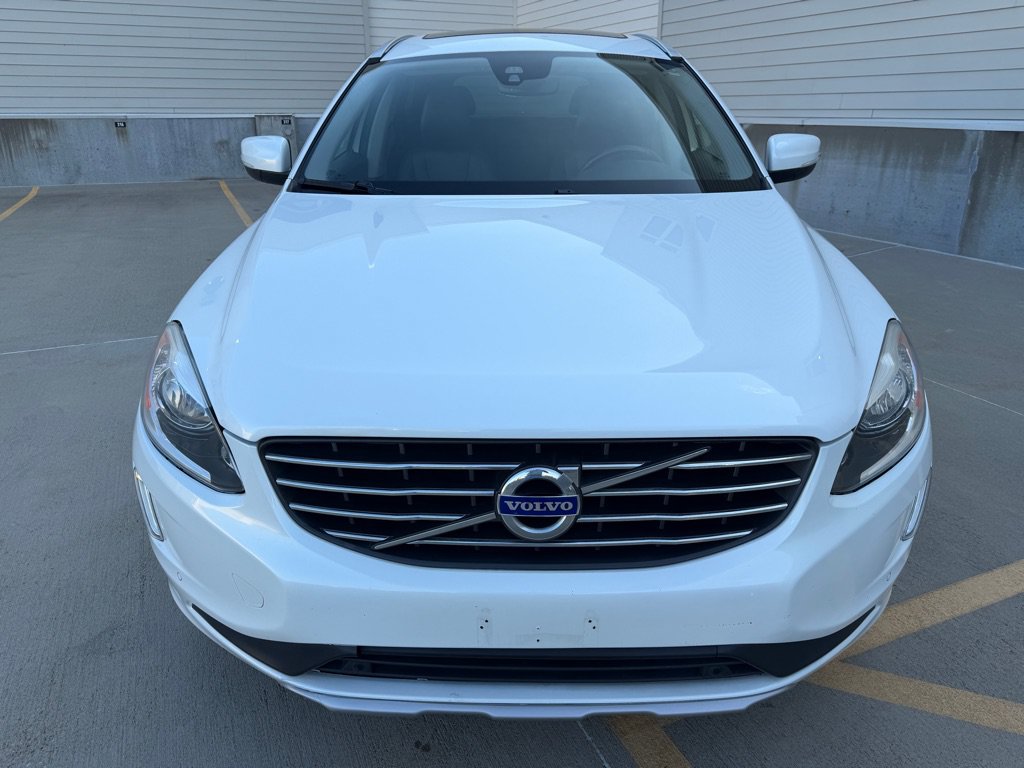 Used 2016 Volvo XC60 T5 Premier w/ Proximity Package FWD image 8