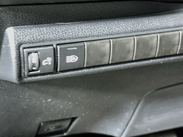 Used 2024 Toyota Corolla LE FWD image 10