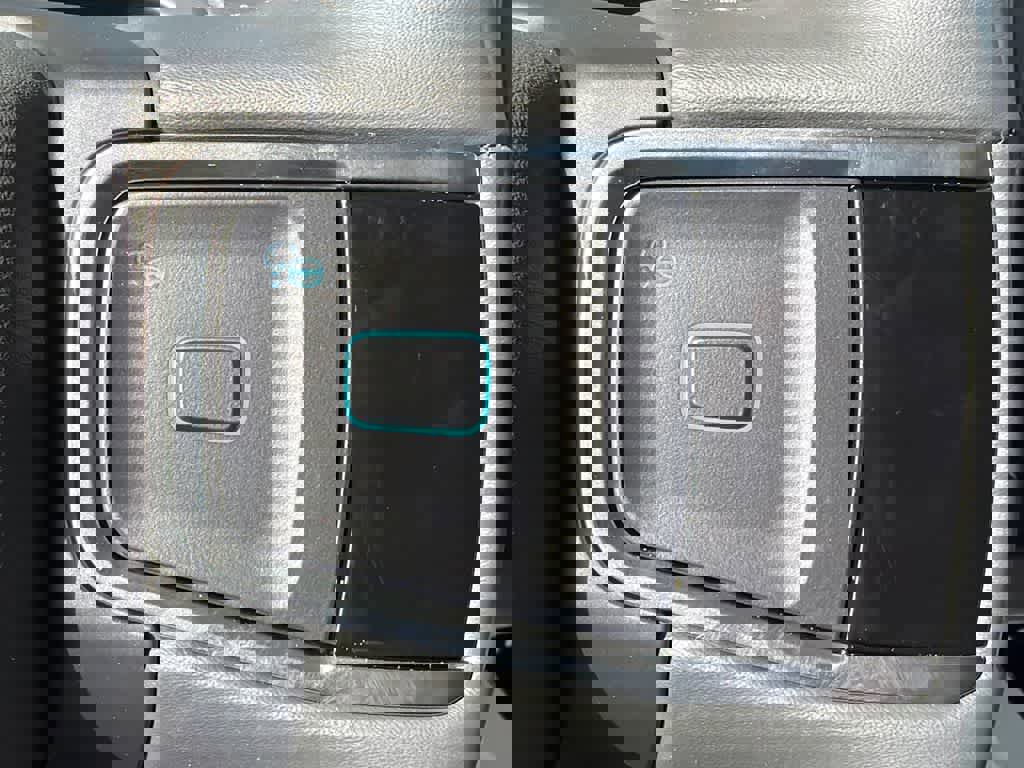 New 2026 Ford Expedition Active image 25