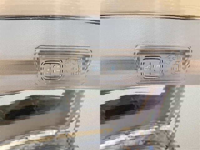 Used 2022 Ford Explorer Platinum w/ Equipment Group 601A image 12