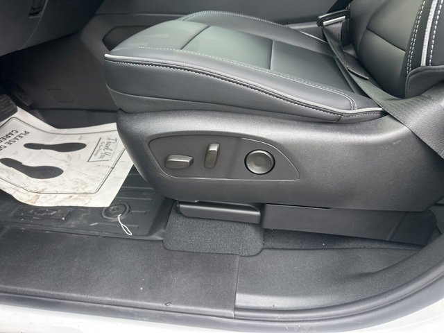 New 2026 Chevrolet Silverado EV LT image 17