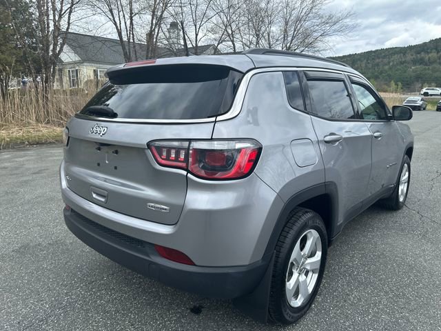Used 2019 Jeep Compass Latitude w/ Cold Weather Group AWD/4WD image 5