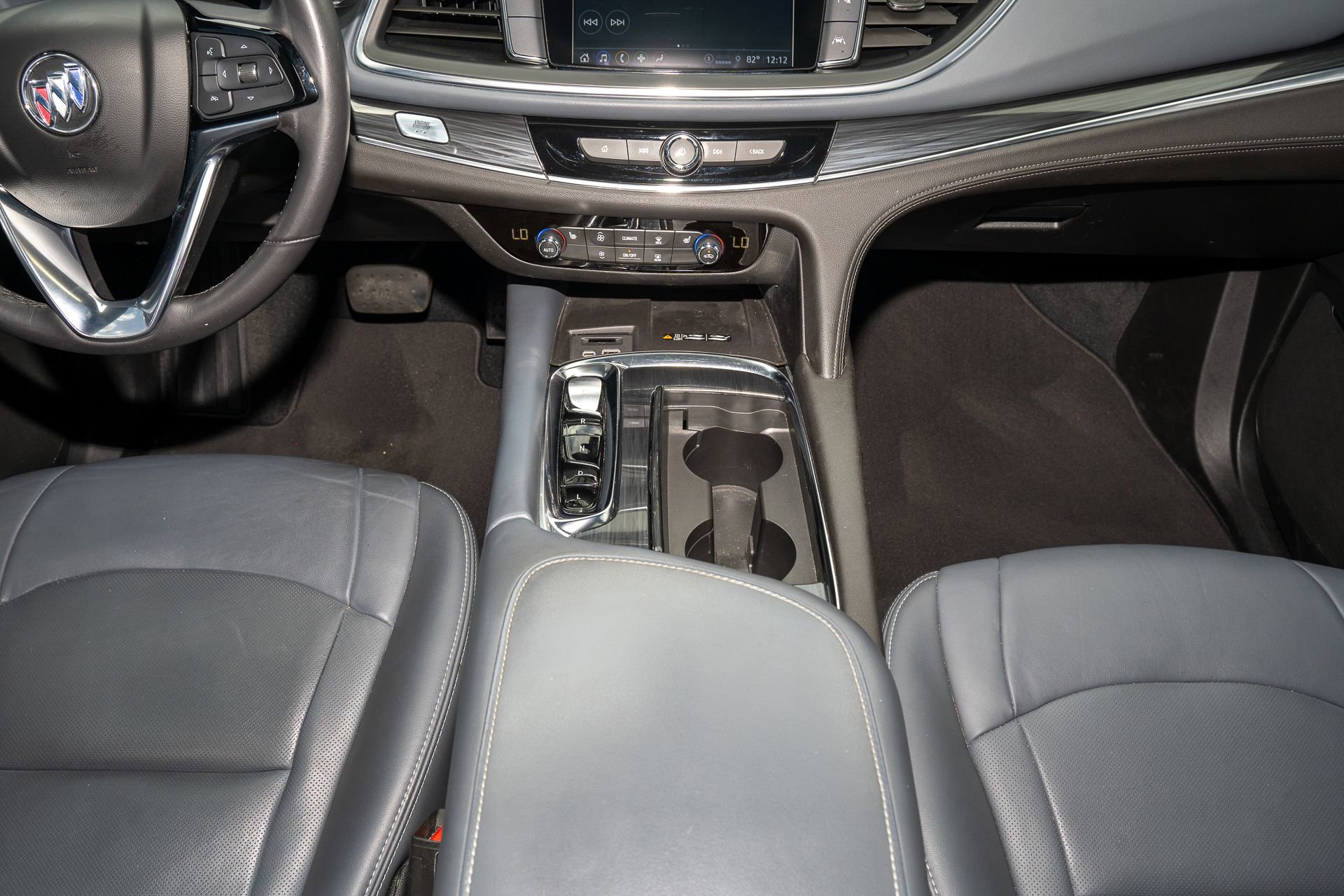 Used 2024 Buick Enclave Essence w/ Technology Package FWD image 27