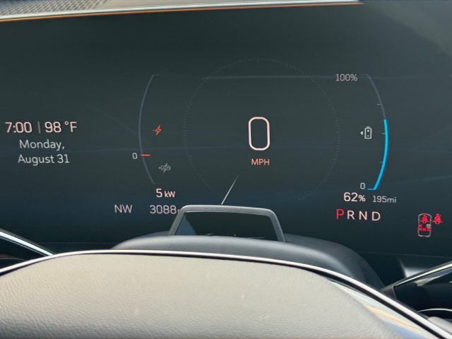 Certified 2026 Cadillac Lyriq Luxury AWD/4WD image 24