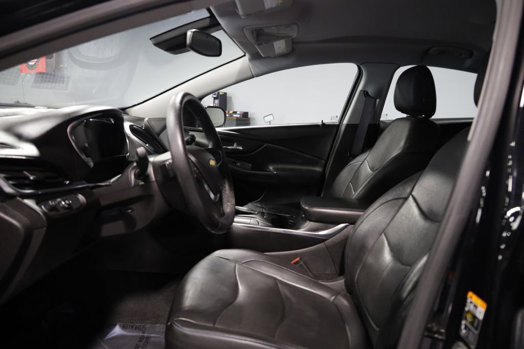 Used 2017 Chevrolet Volt Premier w/ Driver Confidence II Package image 13