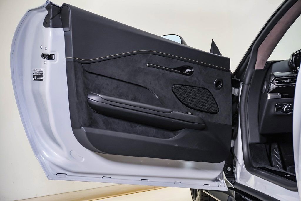 New 2026 Aston Martin V8 Vantage Coupe image 31