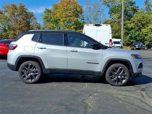 New 2026 Jeep Compass Limited image 2