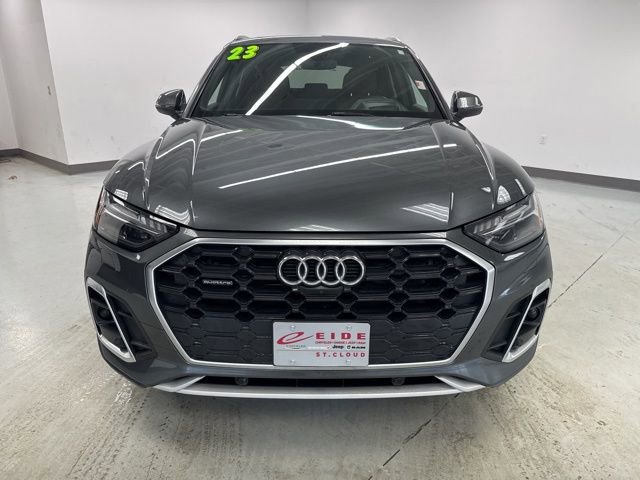 Used 2023 Audi Q5 2.0T Prestige w/ Prestige Package image 3