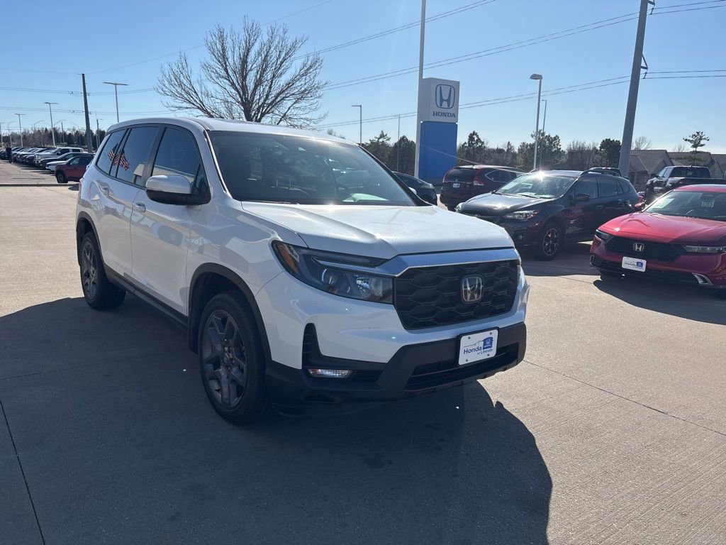 Used 2023 Honda Passport EX-L image 3