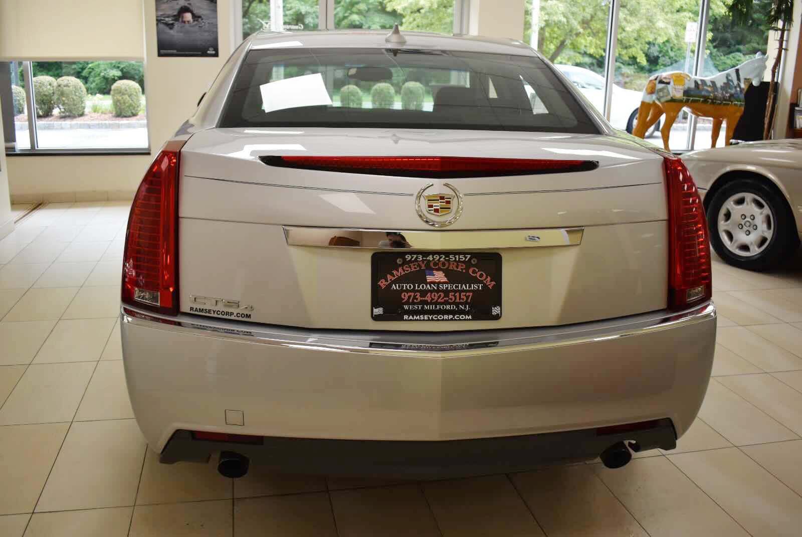 Used 2010 Cadillac CTS Luxury AWD/4WD image 5