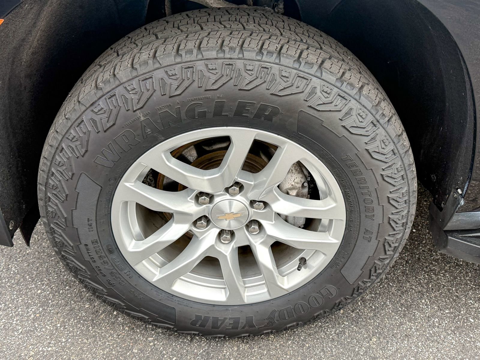 Certified 2022 Chevrolet Suburban LT w/ Luxury Package image 10