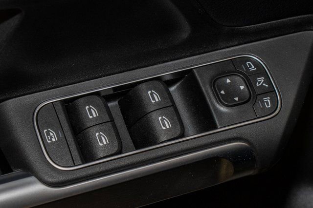 Certified 2022 Mercedes-Benz GLB 250 4MATIC image 14